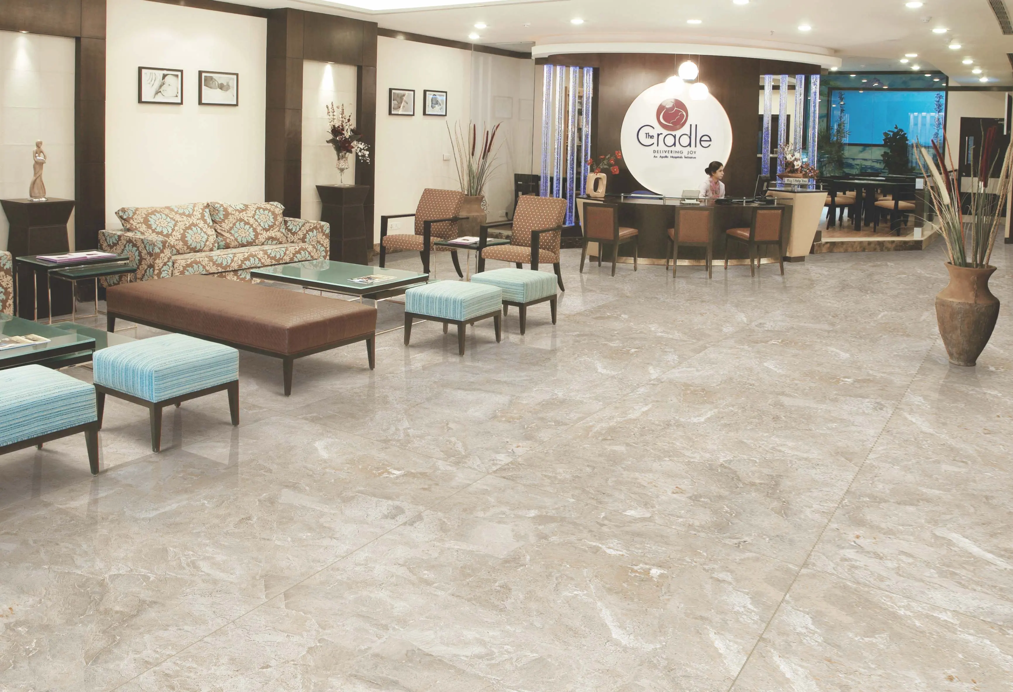 Modern Lounge Area in a Stylish Office Reception with Contemporary Furniture